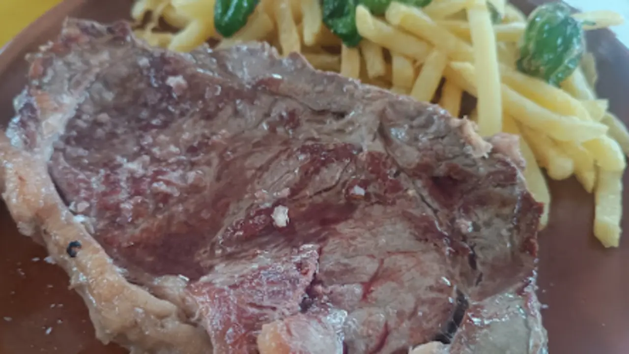 Una de las carnes del mes&oacute;n. / RRSS