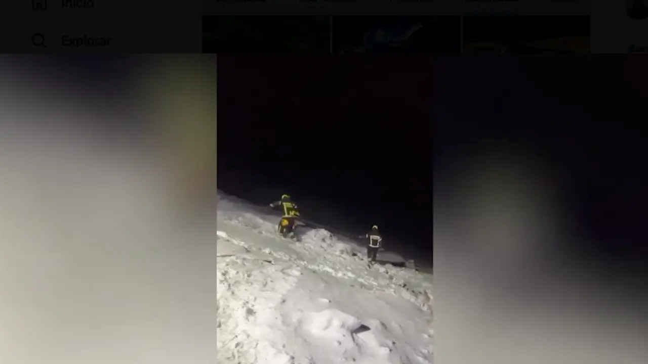 Momento del rescate en Puerto Lunada. / Bomberos