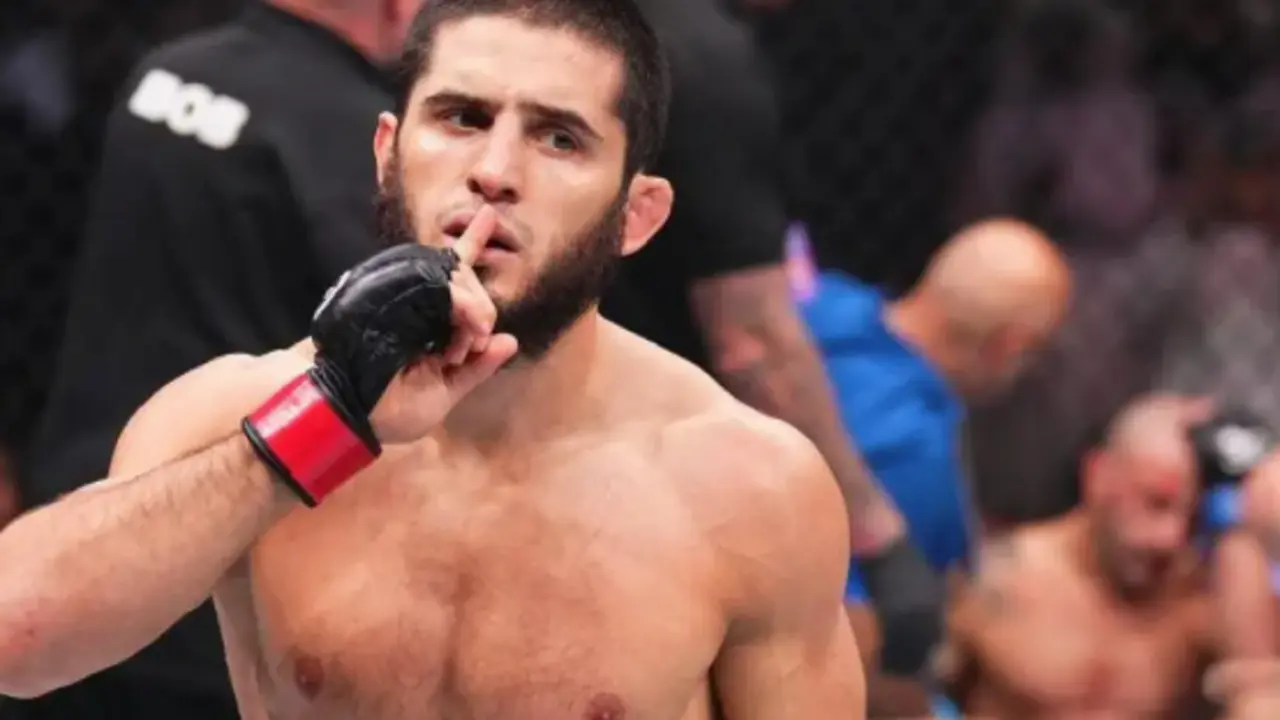 Islam Makhachev durante una pelea. / Islam Makhachev
