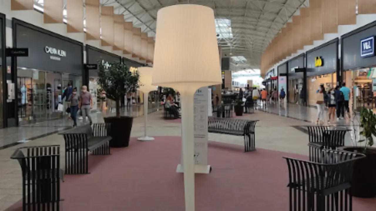El Fashion Outlet. / A.E