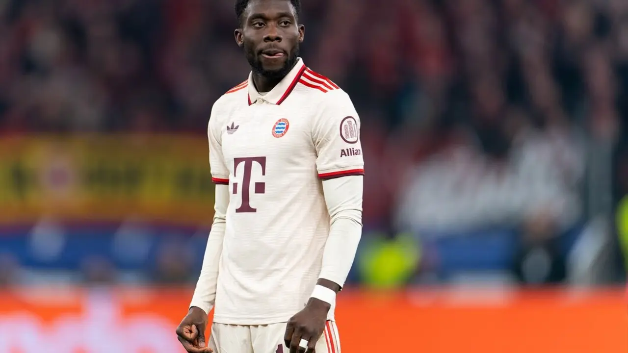 Alphonso Davies, durante un partido de Champions con el Bayern. / EP
