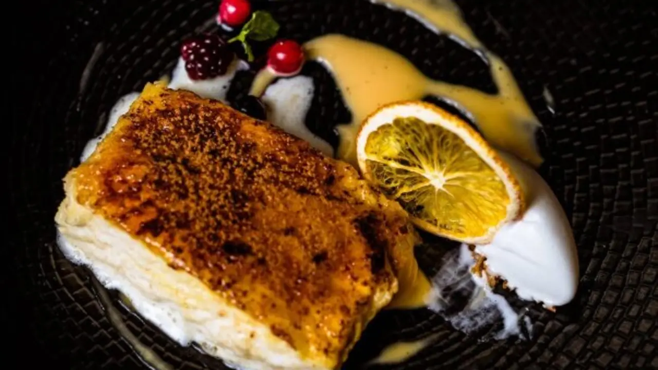 Tostada de pan brioche con helado de lima. / IG