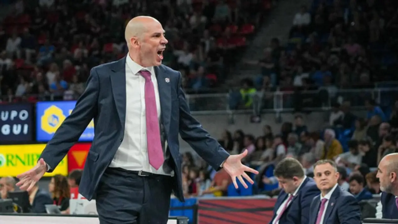 El t&eacute;cnico del Barcelona, Joan Pe&ntilde;arroya. / x
