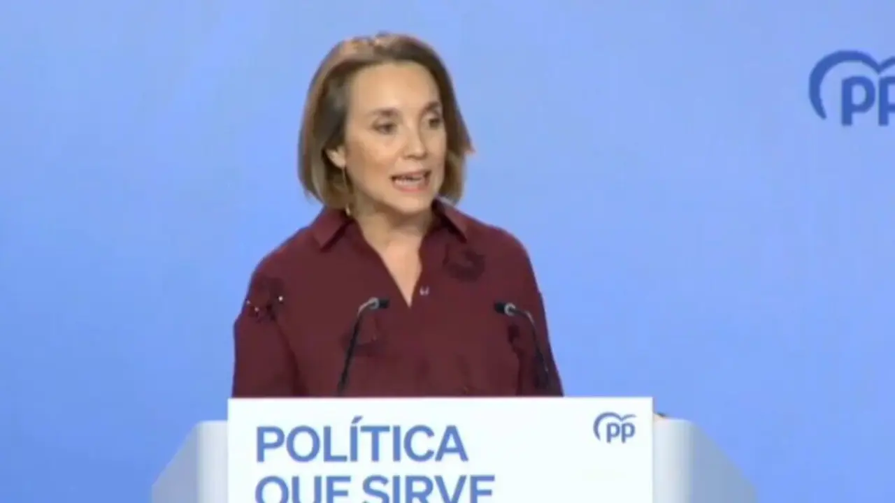 La secretaria general del PP, Cuca Gamarra este s&aacute;bado en Sevilla. / X