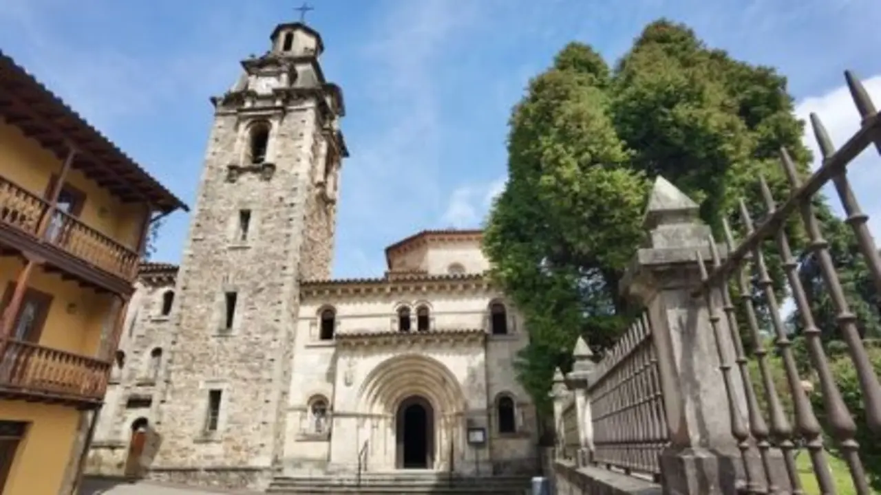 Iglesia Parroquial de San Miguel, Puente Viesgo. / A.S.