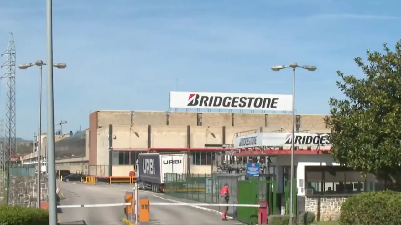 Planta de Bridgestone en Puente San Miguel. / RTVE