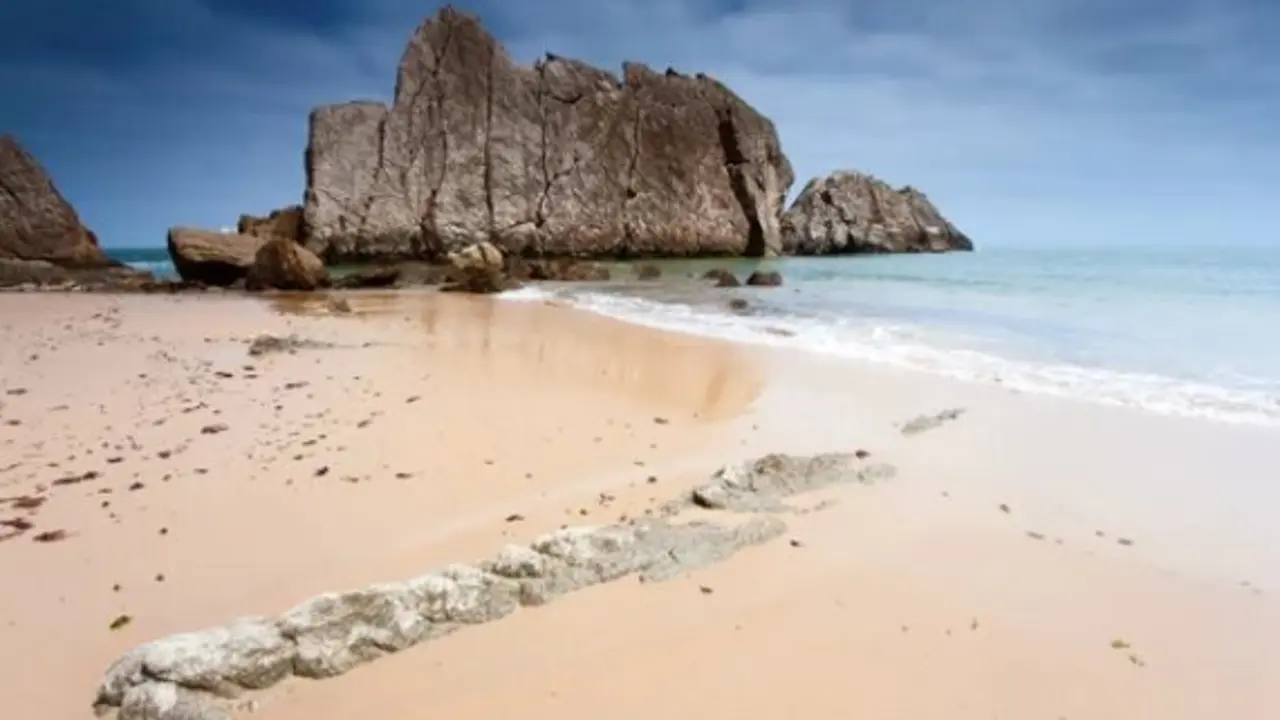 La piscina natural a s&oacute;lo 15min de Santander. / A.S.P