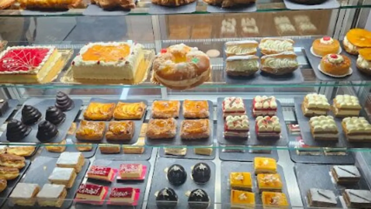 Las opciones de reposter&iacute;a del local. / A.E