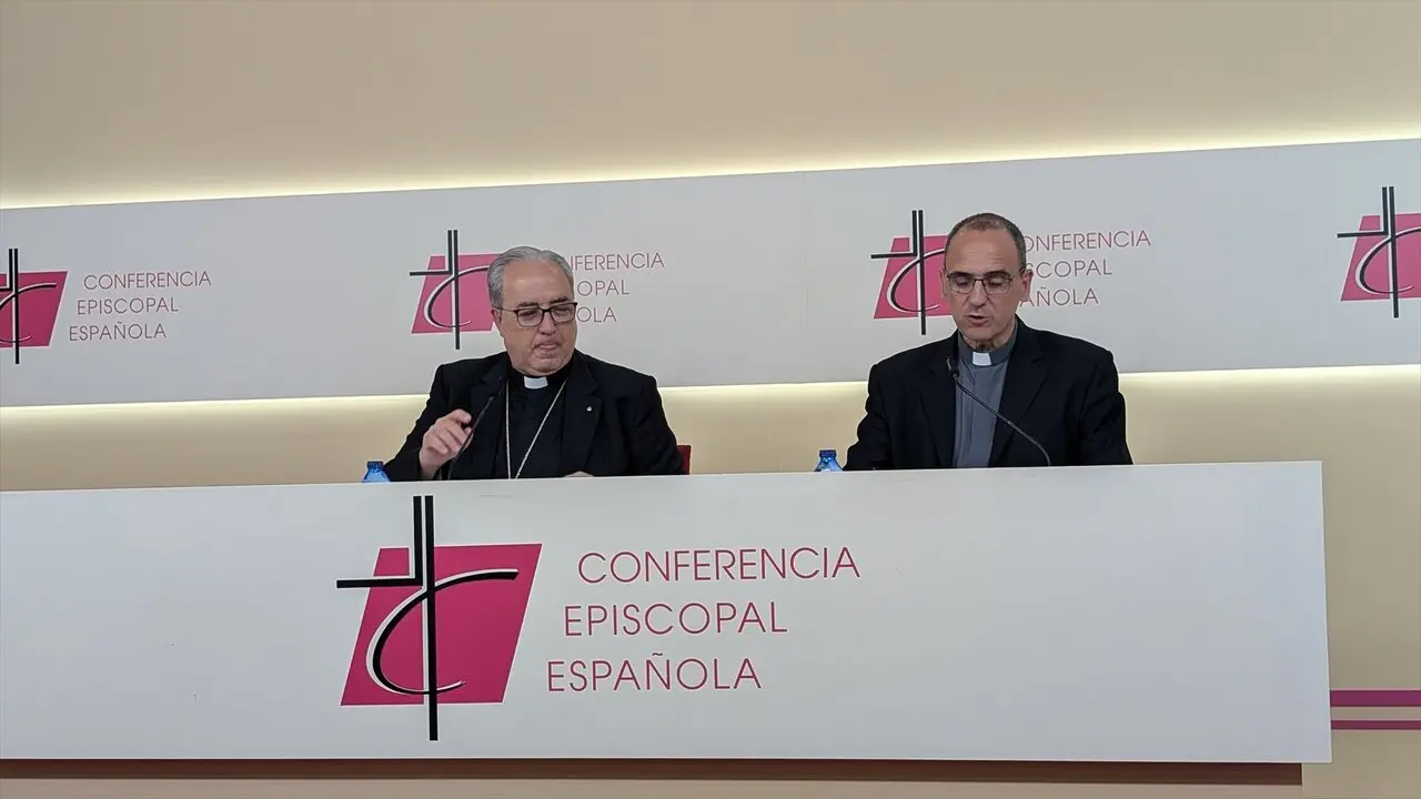 El secretario general y portavoz de la Conferencia Episcopal Espa&ntilde;ola (CEE), Francisco C&eacute;sar Garc&iacute;a Mag&aacute;n. / EP