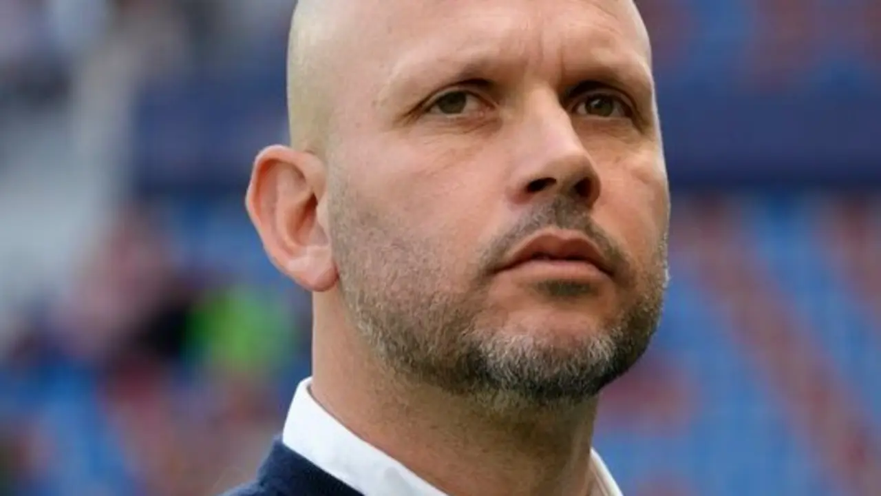 Jos&eacute; Alberto, el entrenador del Racing. / X