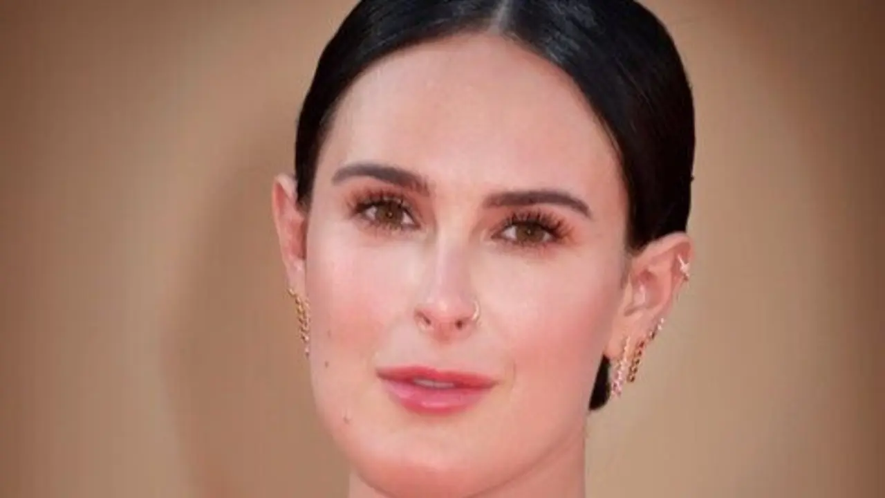 La hija de Bruce Willis y Demi Moore, Rumer Willis. / X