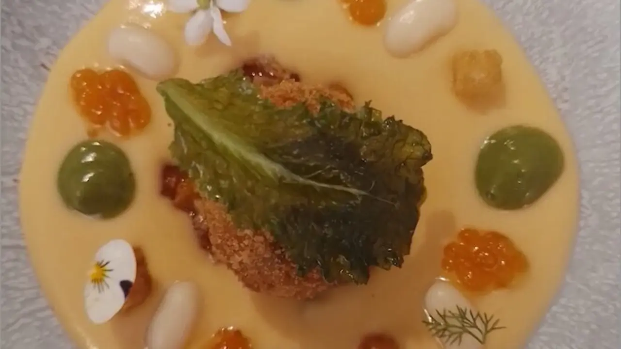 Tapa de deconstrucción de cocido montañés. / Saja