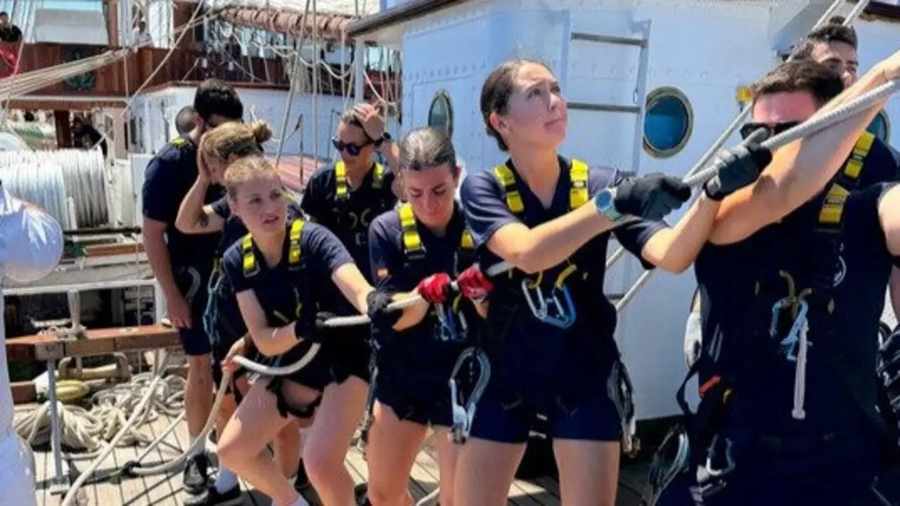 Leonor prosigue su instrucci&oacute;n en el buque Juan Sebasti&aacute;n Elcano. / EP