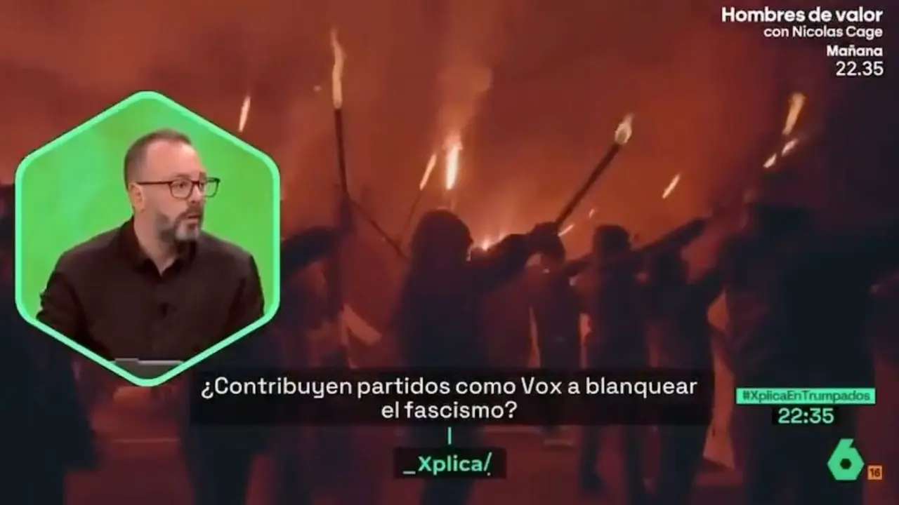 Antonio Maestre, durante su intervenci&oacute;n en La Sexta Xplica, donde vincul&oacute; el n&uacute;mero 33 &mdash;popular entre los fans de Fernando Alonso&mdash; con simbolog&iacute;a nazi, desatando una oleada de memes y cr&iacute;ticas en redes sociales.