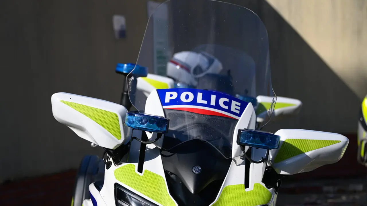 Una moto de la polic&iacute;a francesa. / EP