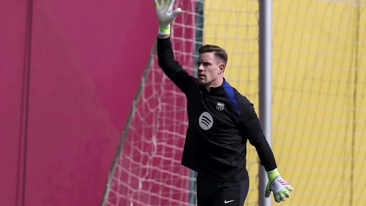 El guardameta alem&aacute;n del FC Barcelona, Ter Stegen, durante un entrenamiento. / EP