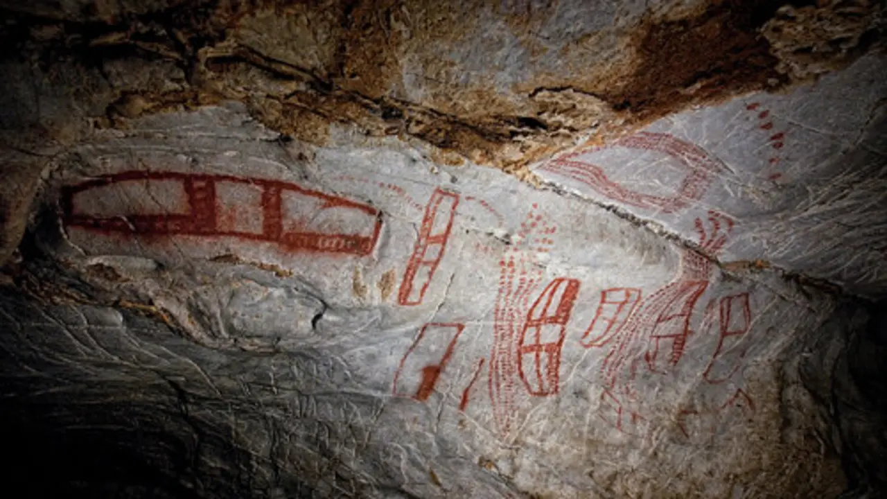 Interior de la cueva de Castillo. / T.C.