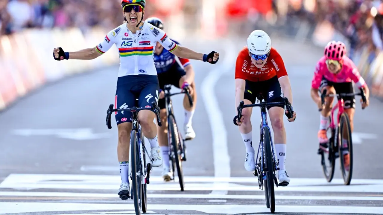 El ciclista esloveno Tadej Pogacar. / X