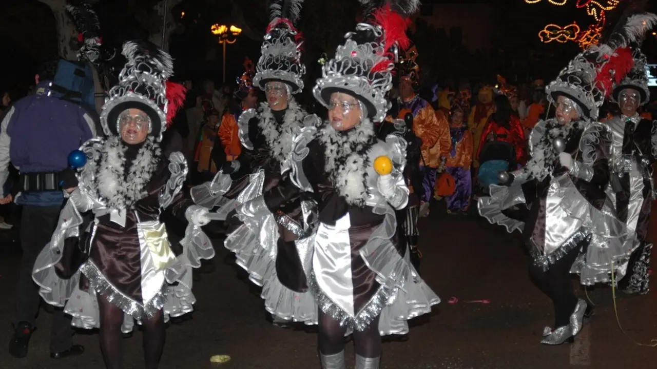 Varias personas en el Carnaval de Santo&ntilde;a / EP