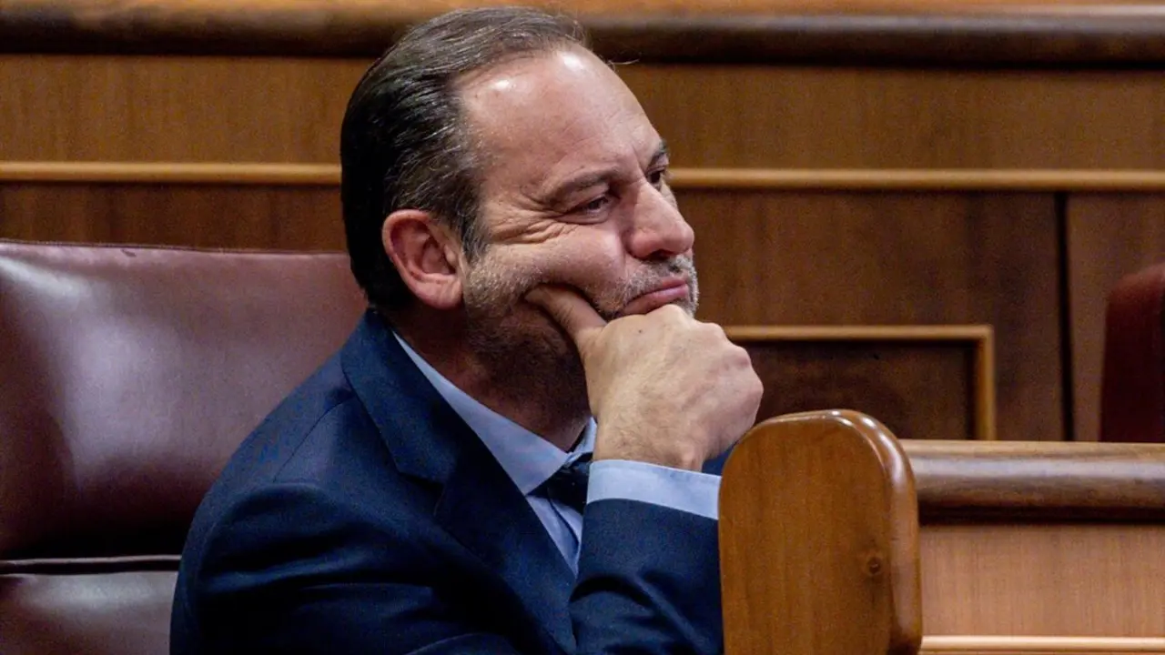 El diputado del Grupo Mixto, Jos&eacute; Luis &Aacute;balos, durante un pleno. / Ricardo Rubio