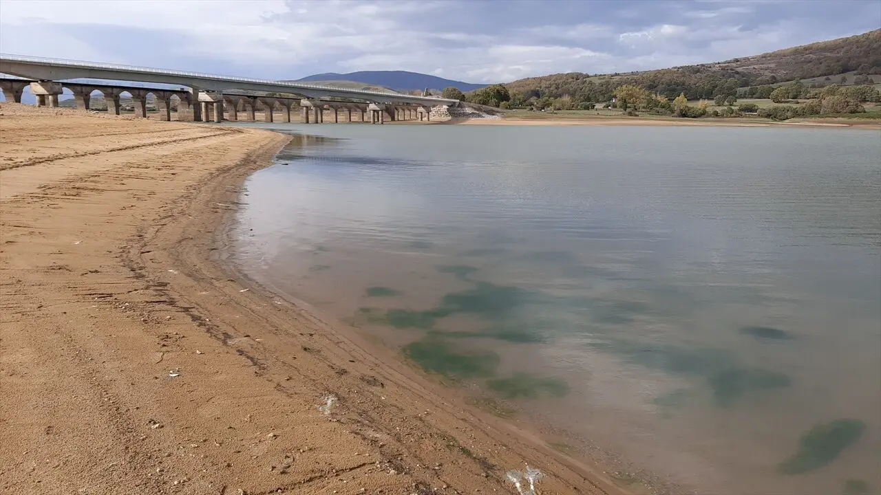 Pantano del Ebro. Embalse en la zona de Orzales. / Archivo