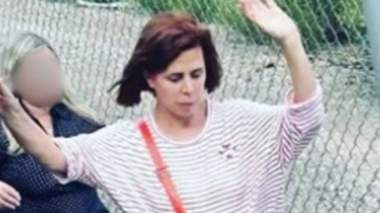 &Aacute;gatha Ruiz de la Prada relat&oacute; haber quedado atrapada siete horas en un tren por el apag&oacute;n. / Redes Sociales