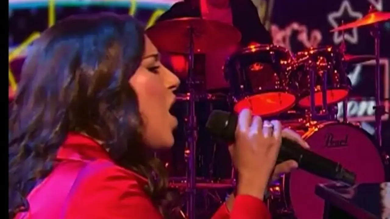Ana Guerra en una de las actuaciones de la gala. / X