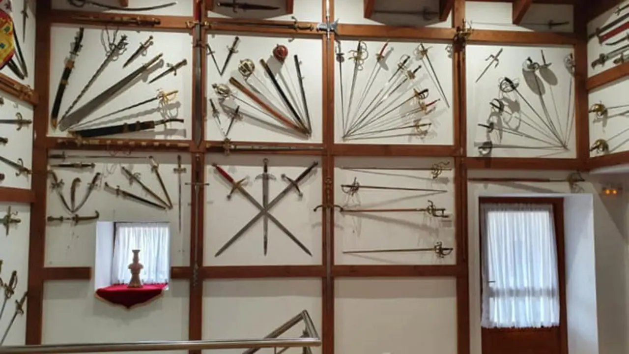 El Museo de las Espadas de Limpias. / x