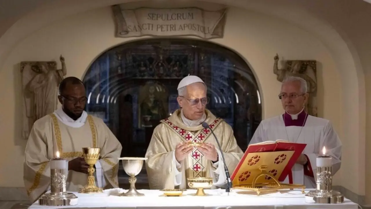 El Papa Le&oacute;n XIV celebra misa en las Grutas Vaticanas. / Vatican Media