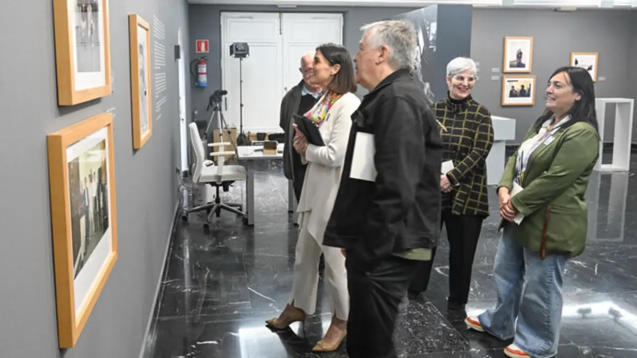 El CDIS acoge la muestra 'La gran traves&iacute;a', m&aacute;s de 50 im&aacute;genes que narran los primeros diez a&ntilde;os de la Galer&iacute;a Siboney. / ep