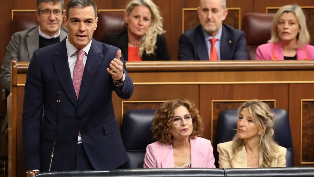 El presidente del Gobierno, Pedro S&aacute;nchez, interviene durante una sesi&oacute;n de control al Gobierno, en el Congreso de los Diputados, a 14 de mayo de 2025, en Madrid (Espa&ntilde;a). / Marta Fern&aacute;ndez