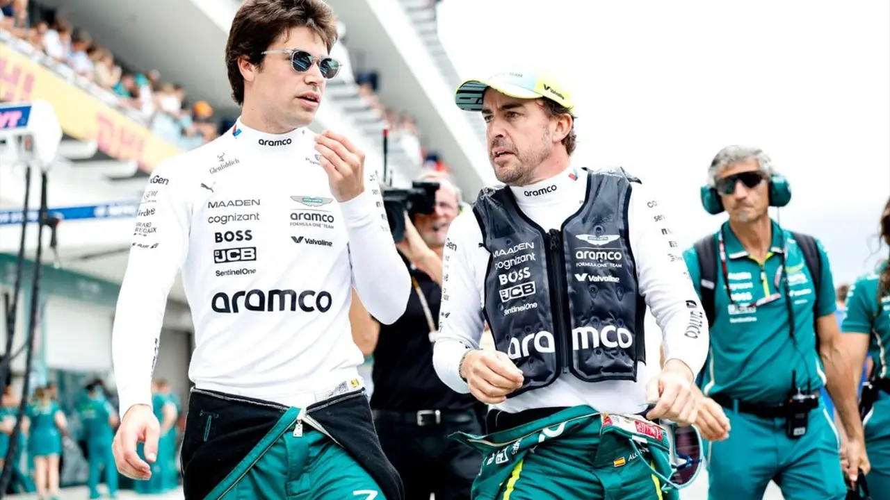 Fernando Alonso y su compa&ntilde;ero de equipo Lance Strolll. / EP
