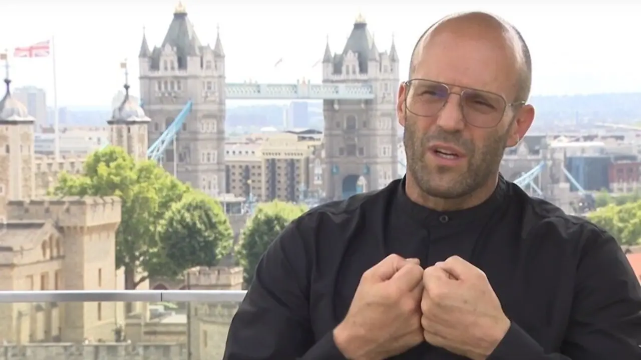 Jason Statham anticip&oacute; sin &eacute;xito el modelo de John Wick en Safe. / EP