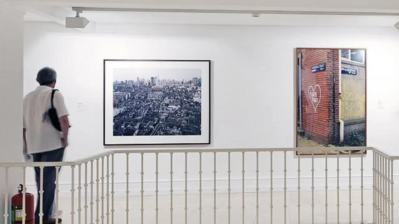Museo de arte moderno y contempor&aacute;neo de Santander. / x