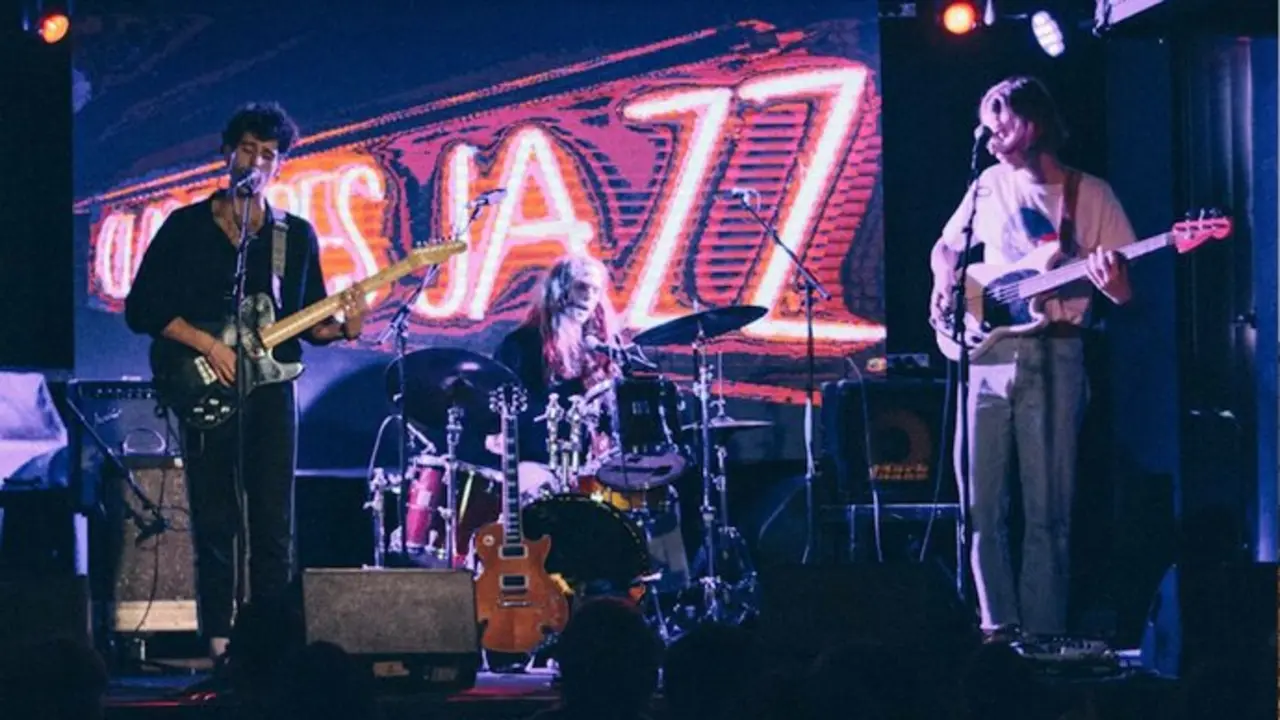 El grupo 'Diamante negro' en la Sala Clamores. / x