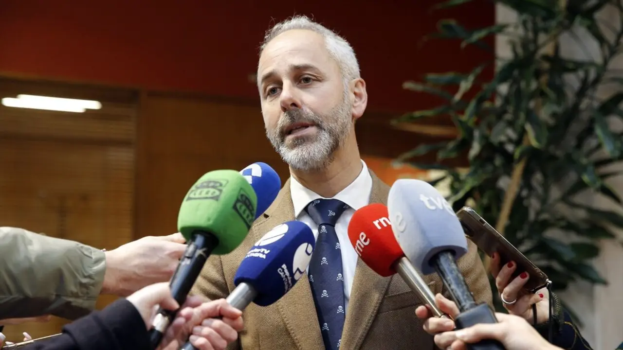 El consejero de Educaci&oacute;n, Formaci&oacute;n Profesional y Universidades, Sergio Silva. / Lara Revilla