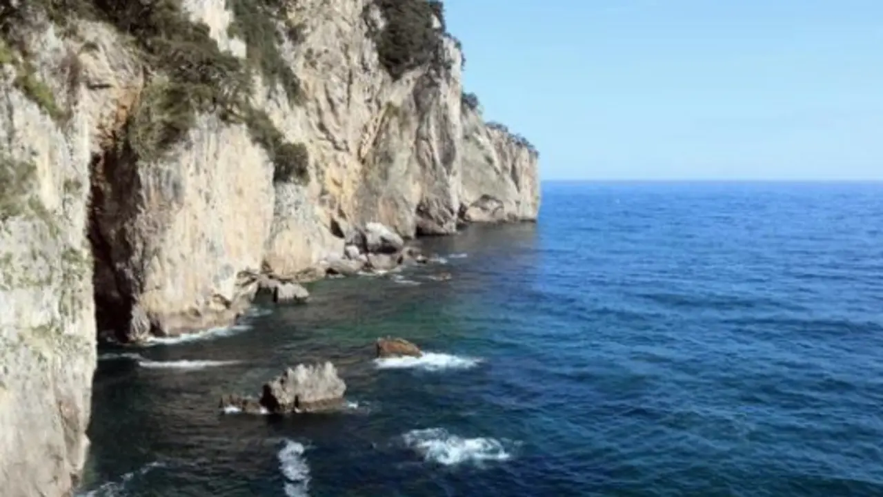 Vista del faro del Cabalo. / A.S.