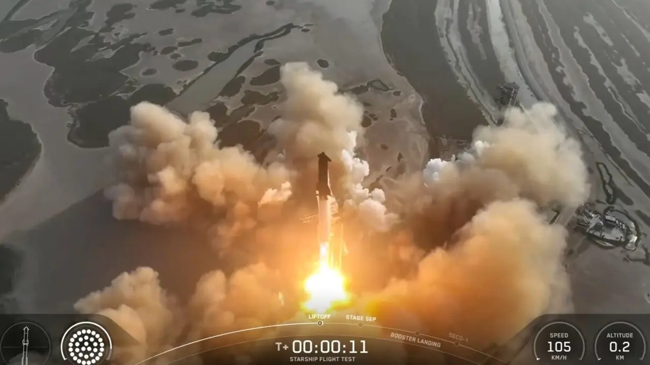 Despegue de la novena prueba de vuelo de Starship. / EP