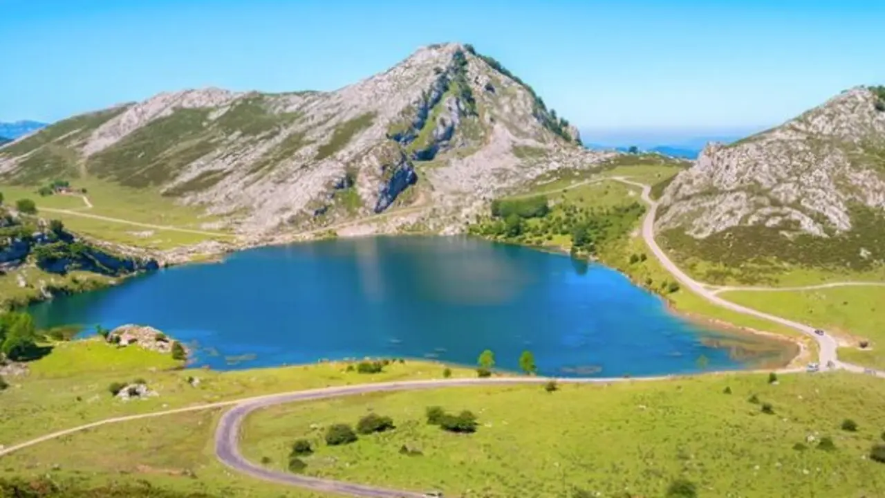 Vista de los lagos de Covadonga. / A.S.