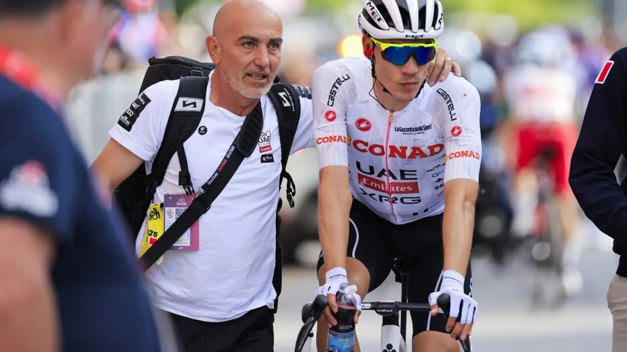 Juan Ayuso durante la etapa 8 del Giro. / EP