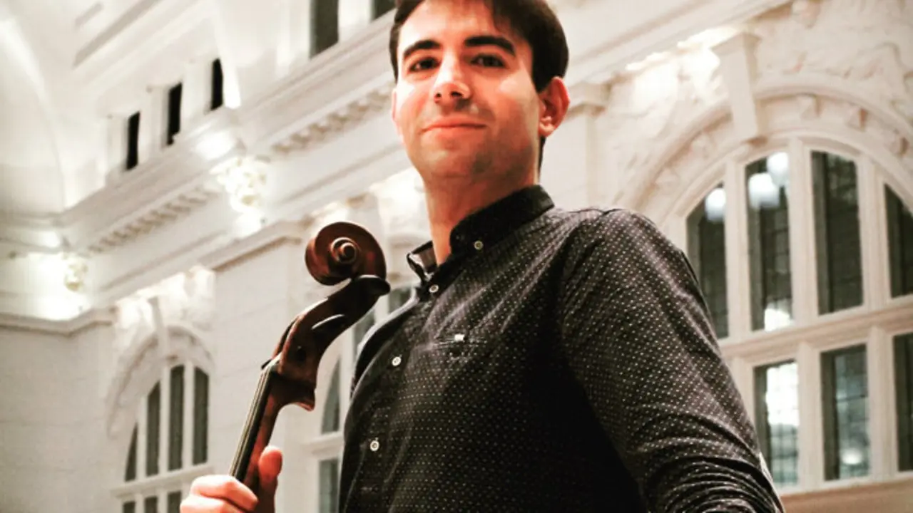 El reconocido violonchelista Javier Gonz&aacute;lez Navarro. / x