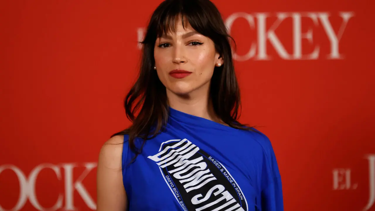 &Uacute;rsula Corber&oacute; protagoniza su primer proyecto indie con El Jockey de Luis Ortega. / EP