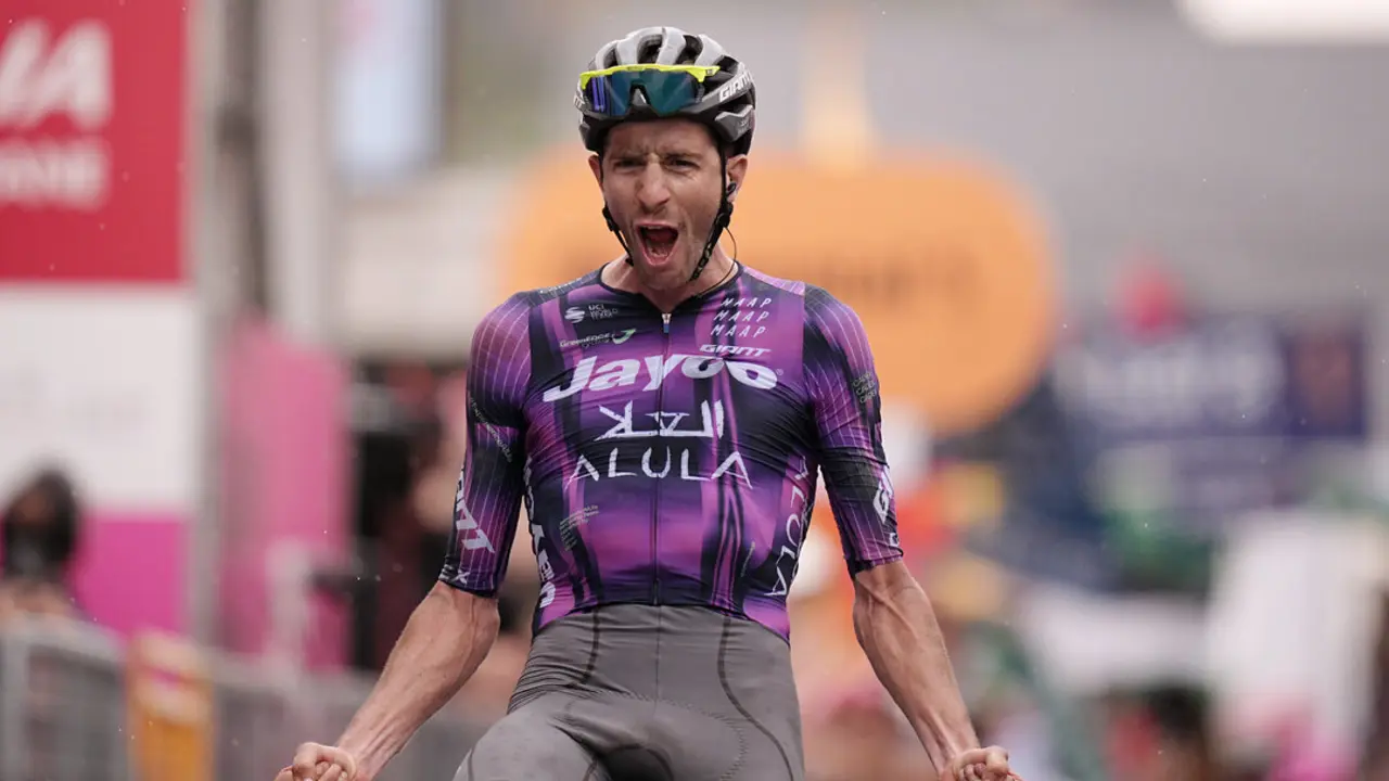 El ciclista australiano Chris Harper (Jayco AlUla). / X