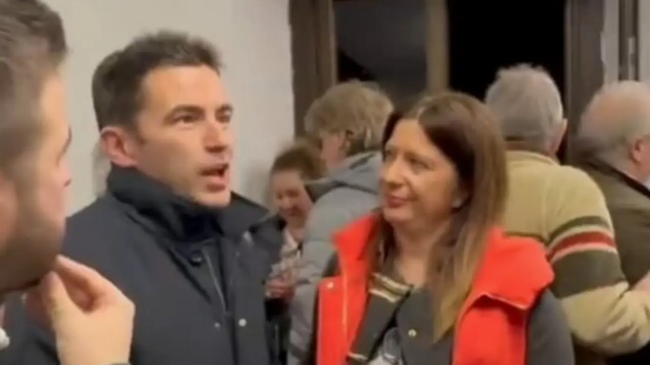 Leire D&iacute;az y Pedro Casares durante un acto. / X