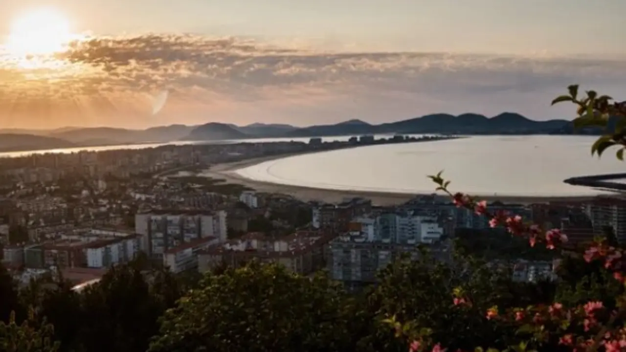 Vista panor&aacute;mica de Laredo. / A.S.