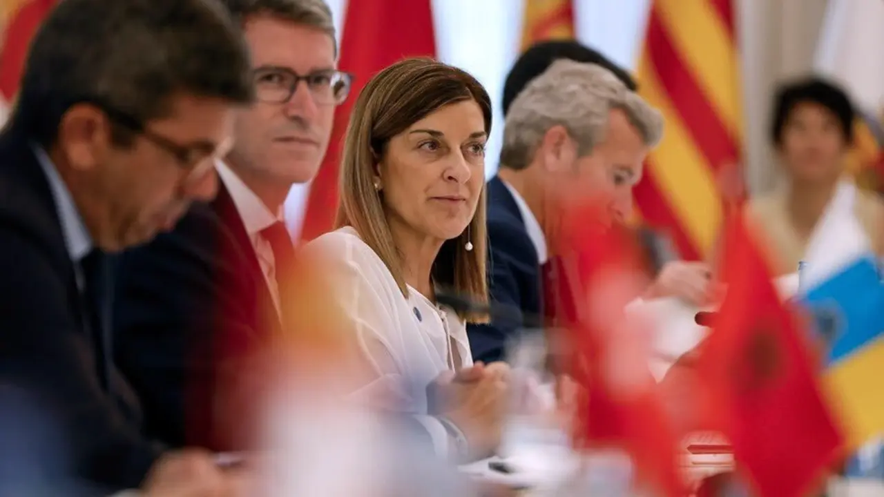 Mar&iacute;a Jos&eacute; S&aacute;enz de Buruaga en la Conferencia de Presidentes. / X