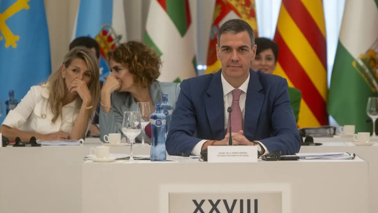 El presidente del Gobierno, Pedro S&aacute;nchez, preside la XXVIII Conferencia de Presidentes. / Lorena Sope&ntilde;a