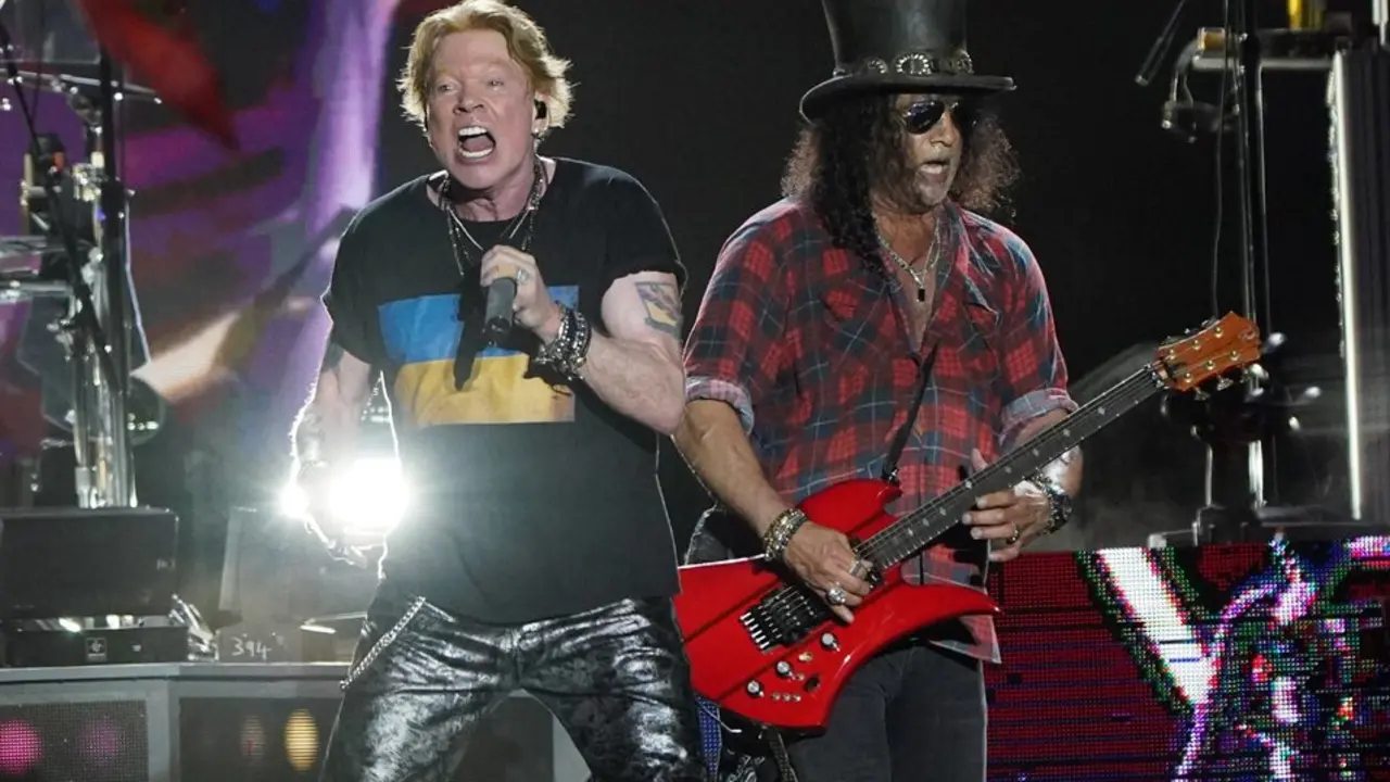Guns N' Roses durante una presentaci&oacute;n. EP / Archivo