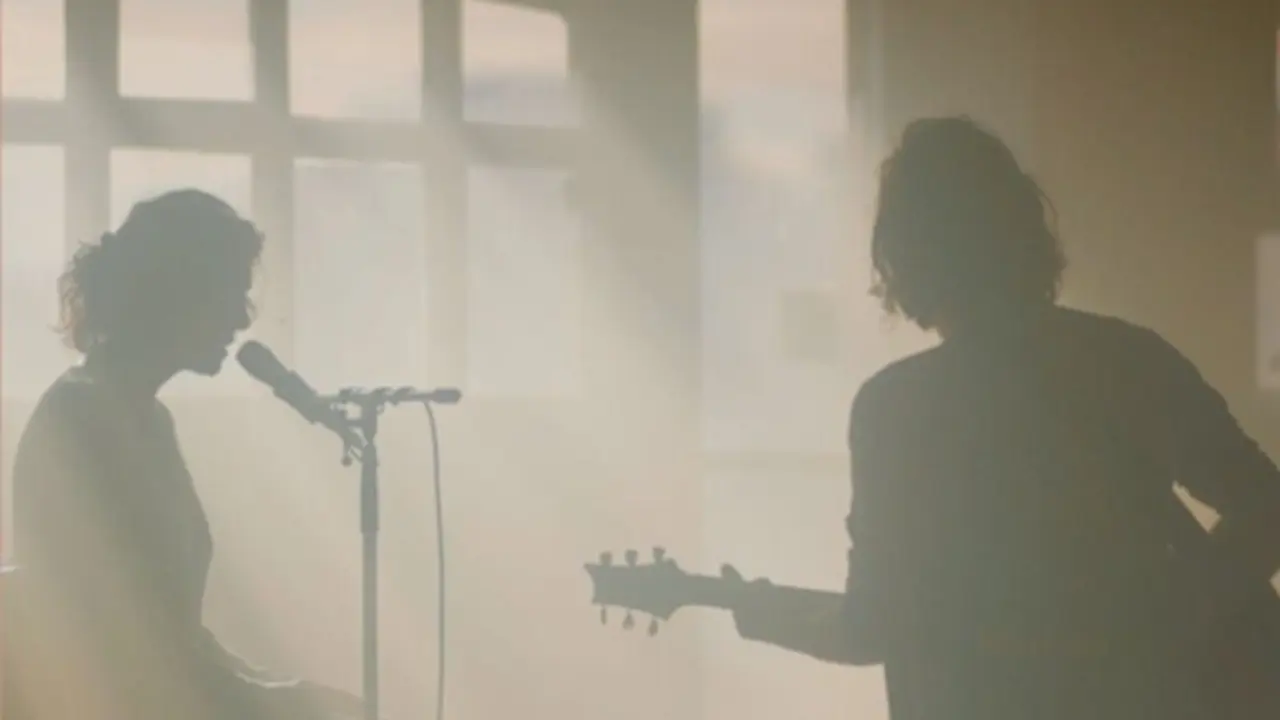 La Mala Hierba, el d&uacute;o formado por Nicol&aacute;s Rodr&iacute;guez (guitarra) y Gema Mart&iacute;nez (voz), regresa al Bolero para presentar su disco &ldquo;Cobijo&rdquo; junto con temas del anterior y otras hierbas desobedientes.