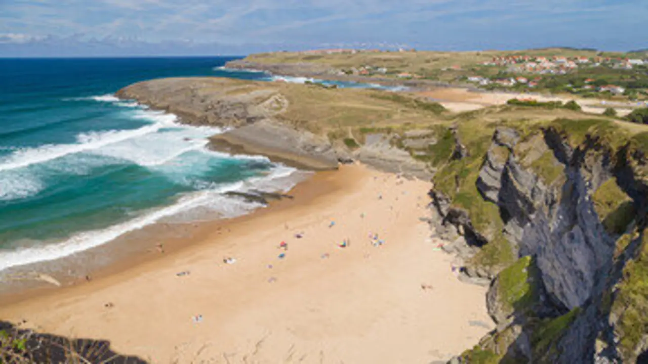 La playa de Cuberris en Ajo. / A.S.P